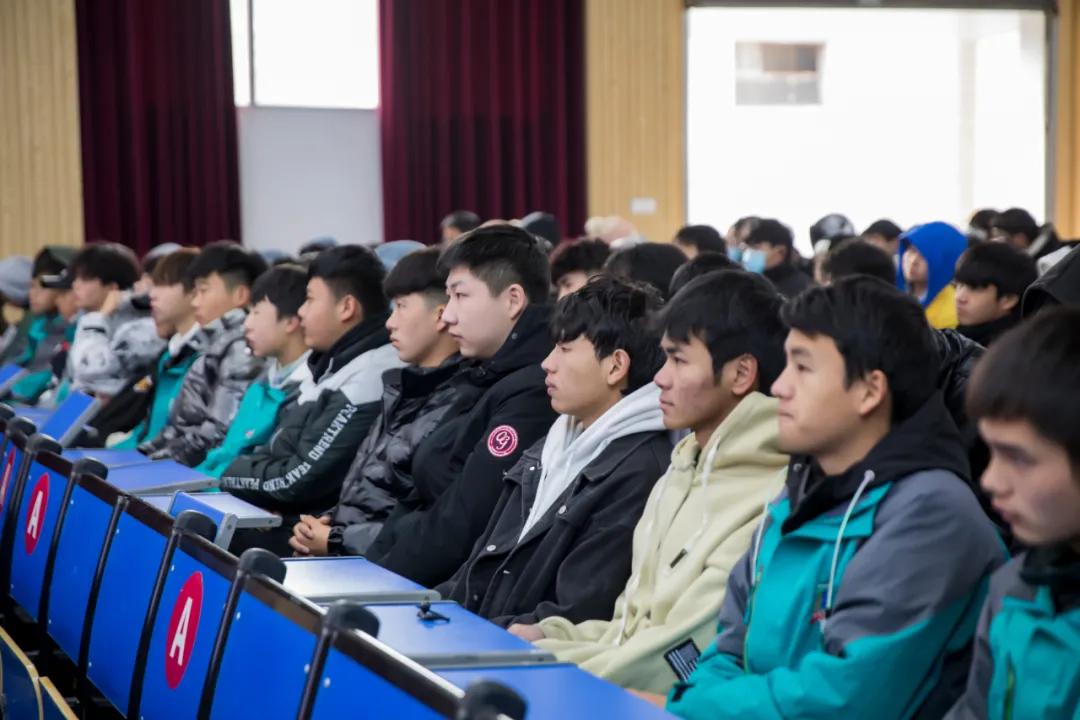 新零售环境下的直播电商，杭州淘宝大学走进云南新华！ 