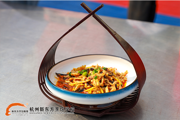 精彩纷呈|烹饪技能热菜大赛现场，同学们666！