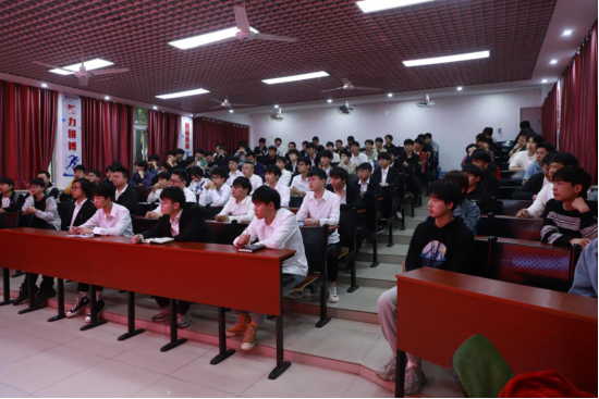 江西新华电脑学院|职教周亮点纷呈,让职业教育越来越有吸引力