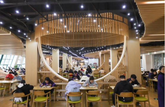 提升教育教学品质，丰富专业课程教学——杭州新东方组织教师赴浙江大学参观学习
