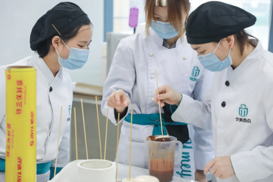 《小舍得》戳穿教育真相：看分数还是看天赋兴趣？逃出教育内卷势在必行！