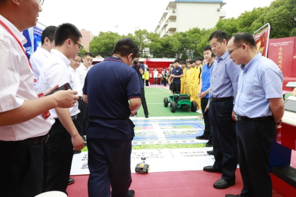 南昌市第三届技工学校校园文化节暨技能人才培育成果展开幕式成功举行