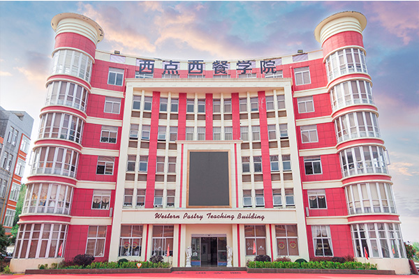 【择校日记】这些组团来杭州新东方报名的学子告诉你：烹饪院校有多吃香！