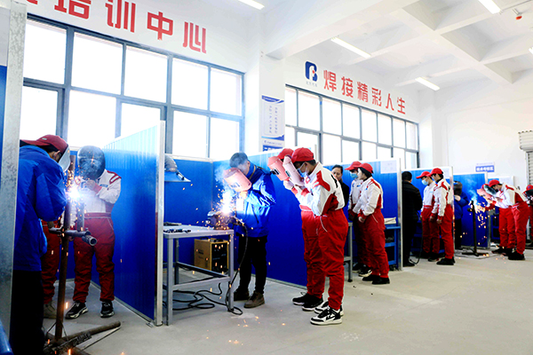 2021年郑州技师北方学校招生简章，请查收！