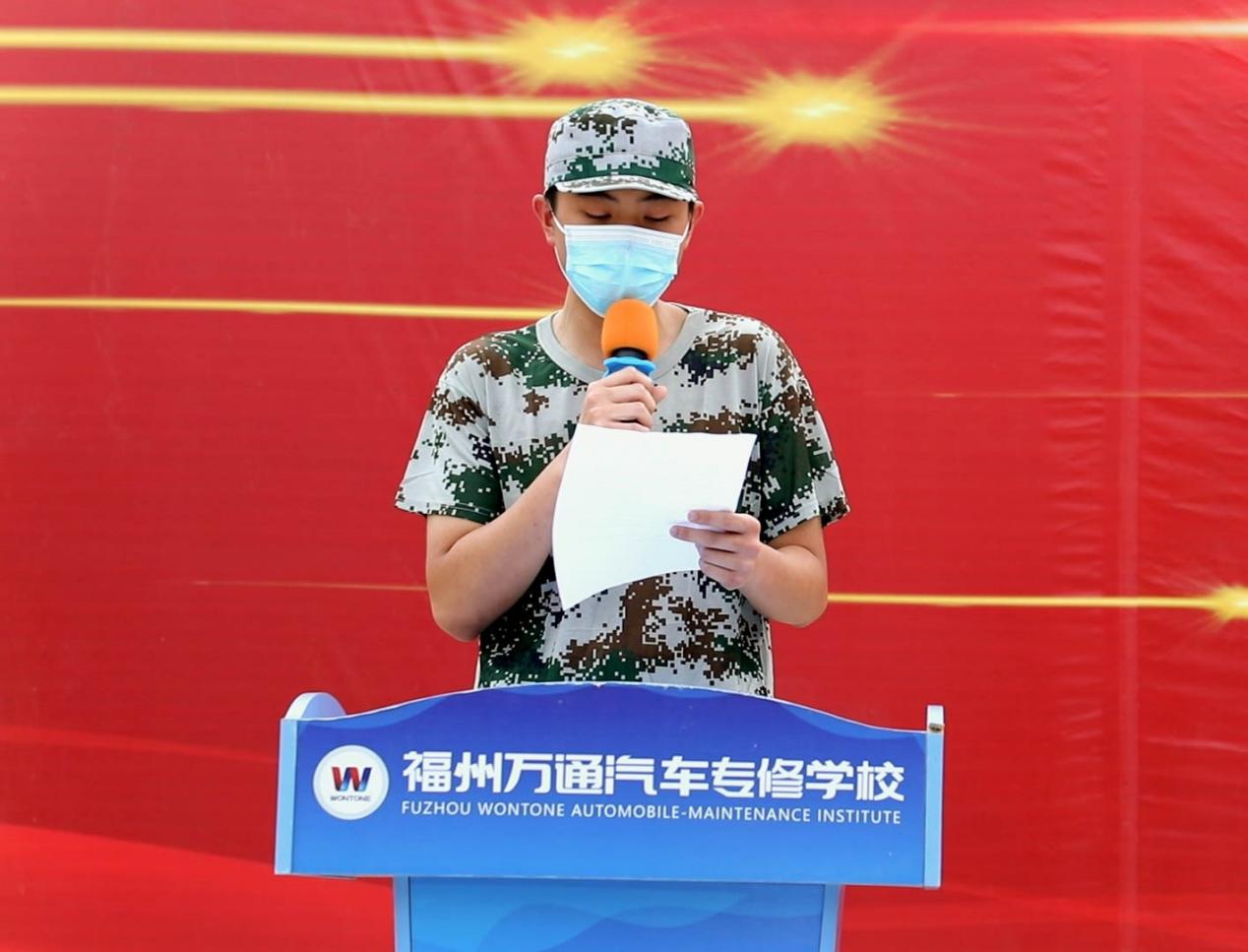 新生军训季|着迷彩戎装，青春showtime开始啦~