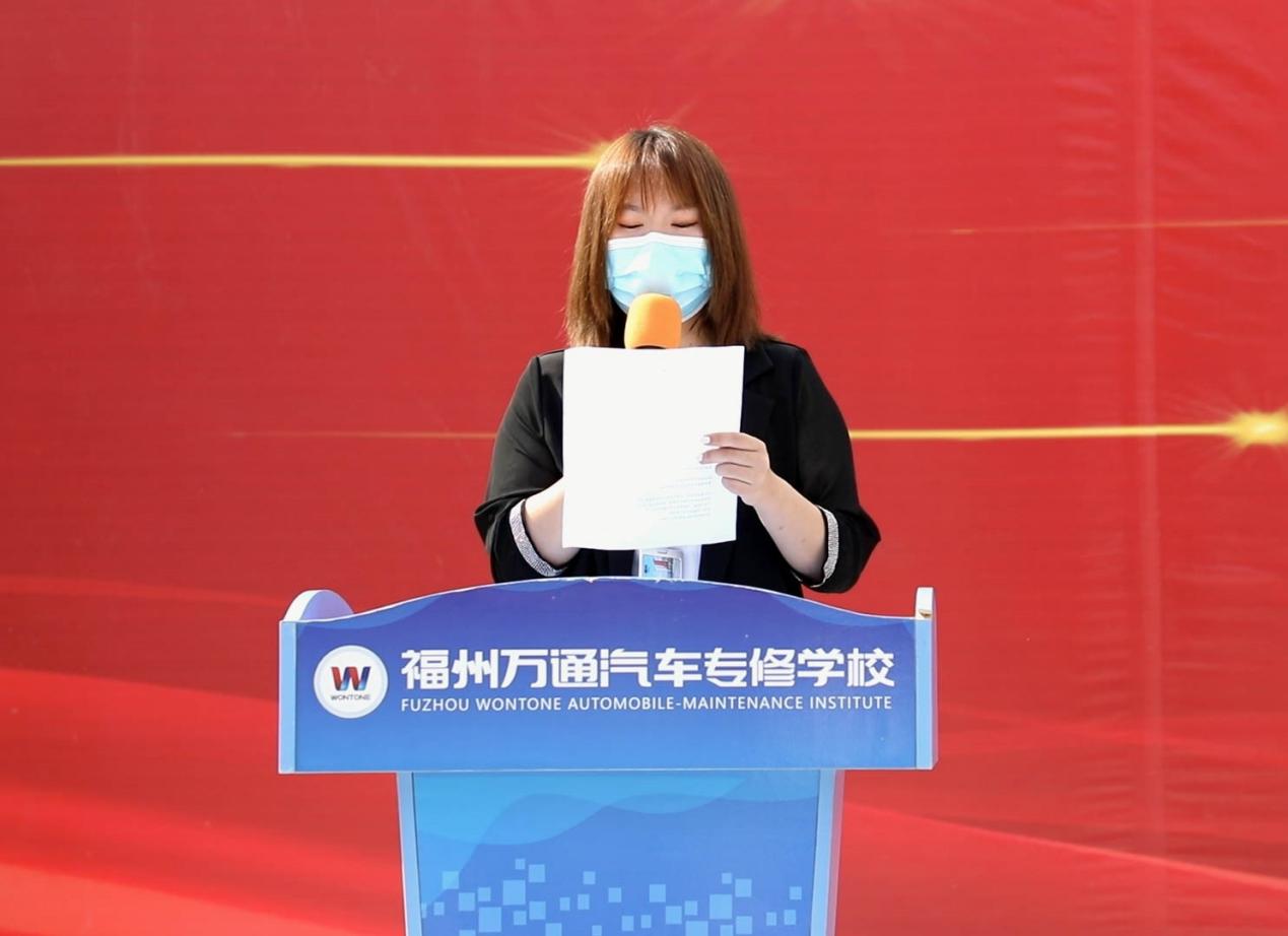 新生军训季|着迷彩戎装，青春showtime开始啦~