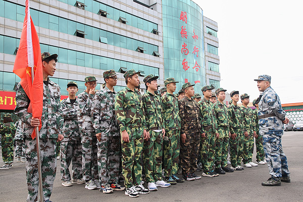 英姿飒爽，热血青春——沈阳新东方烹饪学校2021秋季新生军训开幕式！