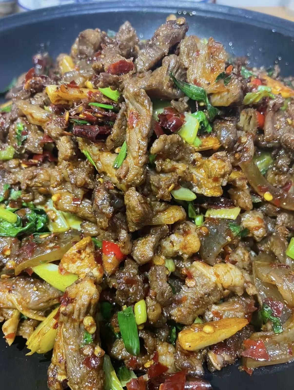 干锅牛肉.jpg