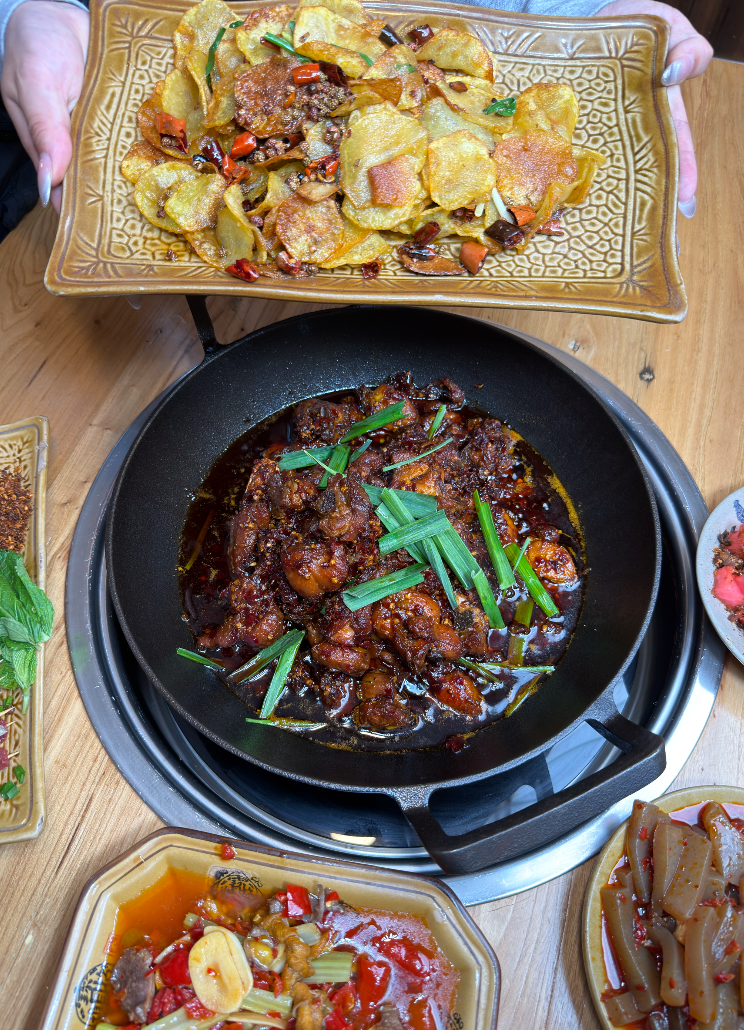 贵阳美食故事：贵阳这六家神仙火锅店，只要不倒闭我真的会一直吃下去。