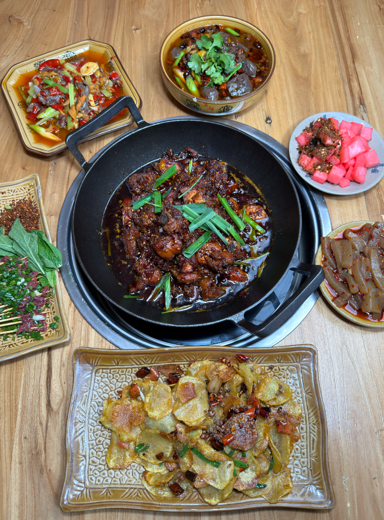 贵阳美食故事：这5家藏在老小区里的‘神仙老破小’，家家都是老贵阳的心头爱！
